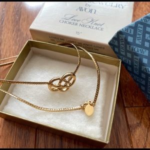 Avon Love Knot necklace